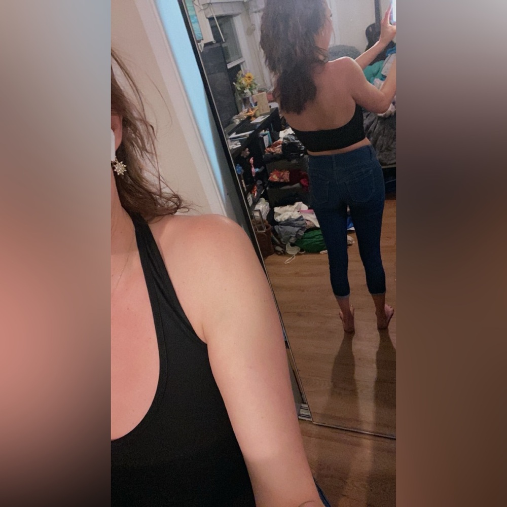 Classic Blue Cropped Ankle Jeans with Rolled Cuffs - Picture 17 of 17